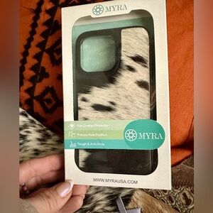 Myra Cowhide Fur Phone Case IPhone 13 Pro
